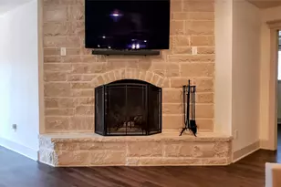 703 San Jacinto St, Mineral Wells, TX 76067 - Photo 9