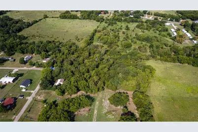 338 Roberts Road, Point, TX 75472 - Photo 9