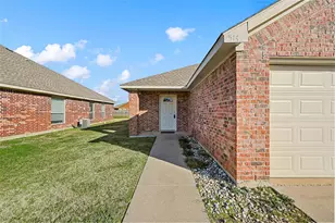 514 Harris St, Gunter, TX 75058 - Photo 3