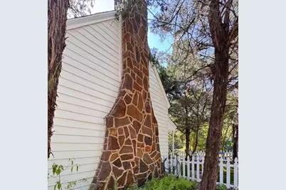 301 E 7th Street, Shady Shores, TX 76208 - Photo 3