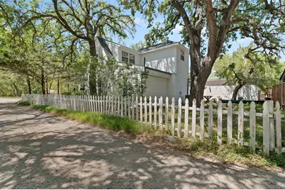 301 E 7th Street, Shady Shores, TX 76208 - Photo 27