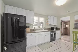 301 E 7th St, Shady Shores, TX 76208 - Photo 11