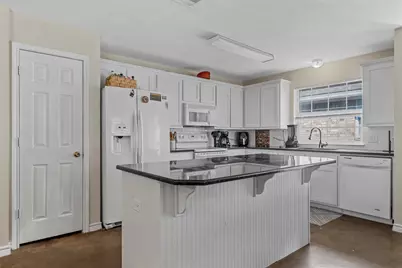 2439 S 2nd Street, Waco, TX 76706 - Photo 5