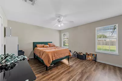 2439 S 2nd Street, Waco, TX 76706 - Photo 13