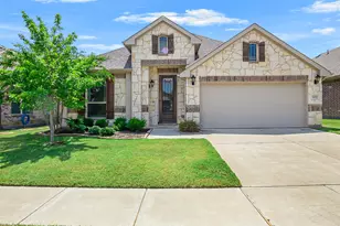 1132 Snowy Owl Dr, Alvarado, TX 76009 - Photo 1