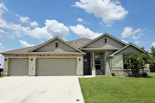 126 Creekside Dr, Sanger, TX 76266 - Photo 1