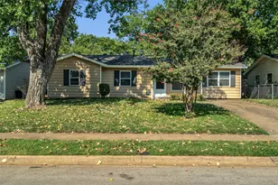 815 Milam Dr, Euless, TX 76039 - Photo 1