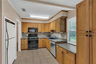 815 Milam Dr, Euless, TX 76039 - Photo 13