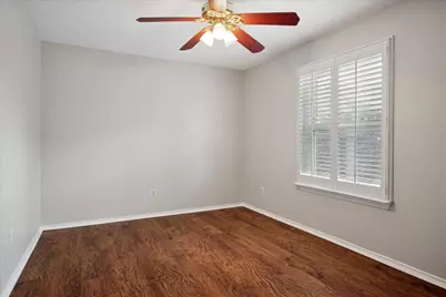 2027 Lavaca Trail, Carrollton, TX 75010 - Photo 15