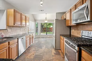 2027 Lavaca Trail, Carrollton, TX 75010 - Photo 5