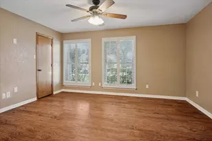 2027 Lavaca Trail, Carrollton, TX 75010 - Photo 11