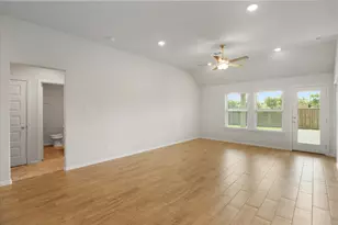 1328 Fox Gln Trl, Crowley, TX 76036 - Photo 9