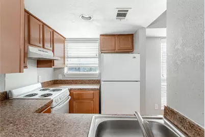 1901 N Fitzhugh Avenue #19, Dallas, TX 75204 - Photo 9