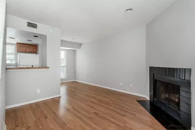 1901 N Fitzhugh Avenue #19, Dallas, TX 75204 - Photo 3