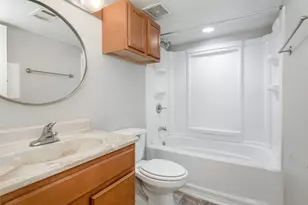 1901 N Fitzhugh Ave, Dallas, TX 75204 - Photo 11