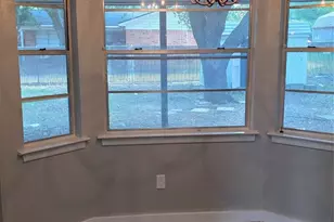 605 S Files St, Itasca, TX 76055 - Photo 9