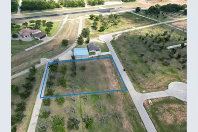 7015 Gulfstream Drive, Granbury, TX 76049 - Photo 5