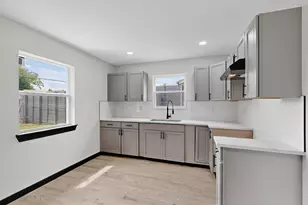 2825 Bamboo St, Mesquite, TX 75150 - Photo 11