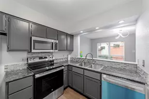 6738 Eastridge Dr, Dallas, TX 75231 - Photo 9