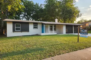 2206 Huntington Dr, Arlington, TX 76010 - Photo 3