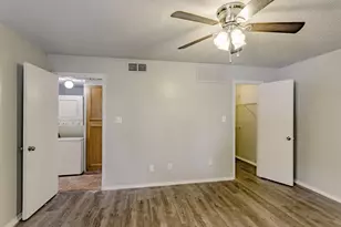 9823 Walnut St, Dallas, TX 75243 - Photo 13