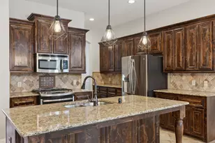 689 Barringer Ct, Fate, TX 75087 - Photo 5