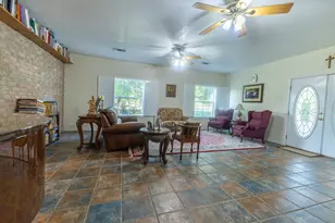 3100 Shady Oaks Dr, Brownwood, TX 76801 - Photo 19