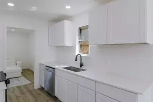 13050 Glenside Dr, Farmers Branch, TX 75234 - Photo 19