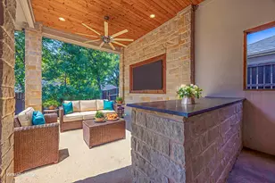 2081 Holt Way, Grapevine, TX 76051 - Photo 11