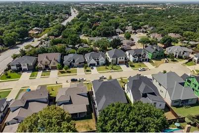 2081 Holt Way, Grapevine, TX 76051 - Photo 3
