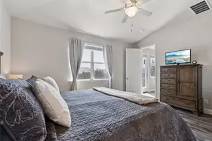 2372 Bella Ct, Carrollton, TX 75010 - Photo 13