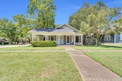 110 W Lampasas Street, Ennis, TX 75119 - Photo 3