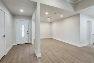 2525 Rosebud Ct, Carrollton, TX 75006 - Photo 3