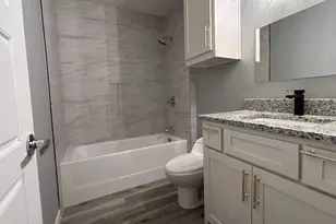 1513 Oakbrook Ct, Lancaster, TX 75134 - Photo 7