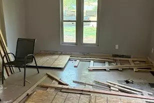 1405 Austin St, Wichita Falls, TX 76301 - Photo 3