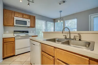 2032 Peregrine Court, Lewisville, TX 75077 - Photo 17