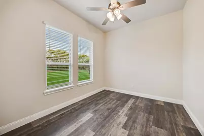 3334 Knight Street, Corsicana, TX 75110 - Photo 9