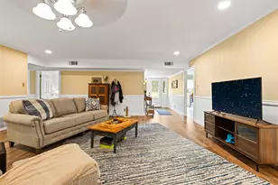 1016 Camillia St, Gilmer, TX 75644 - Photo 5