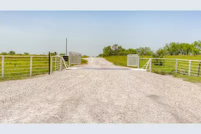 201 Private Road 4512, Decatur, TX 76234 - Photo 5