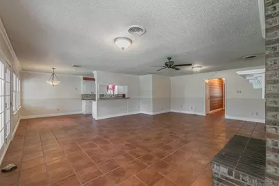 5828 Westcrest Drive W, Edgecliff Village, TX 76134 - Photo 7