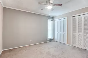 412 Hollyhill Ln, Denton, TX 76205 - Photo 17