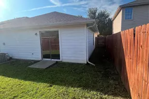 7045 Wax Berry Dr, Dallas, TX 75249 - Photo 17