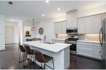 1305 Birds Fort Trail, Arlington, TX 76005 - Photo 9