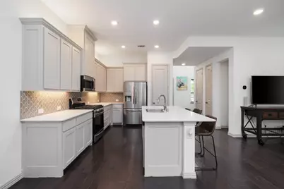 1305 Birds Fort Trail, Arlington, TX 76005 - Photo 11