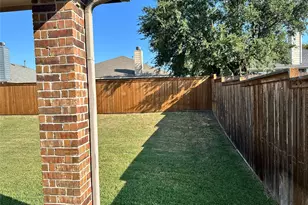 1013 Lake Grove Dr, Little Elm, TX 75068 - Photo 23