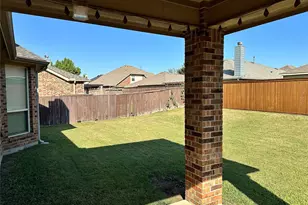 1013 Lake Grove Dr, Little Elm, TX 75068 - Photo 21