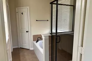 1013 Lake Grove Dr, Little Elm, TX 75068 - Photo 9