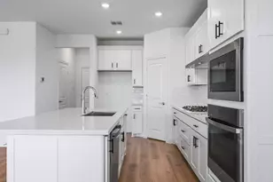 105 N Sky Dr, Celina, TX 75009 - Photo 3