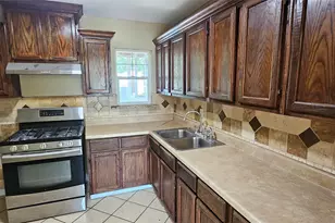 8613 Elam Rd, Dallas, TX 75217 - Photo 5