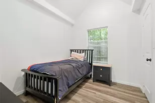 9853 Sophora Cir, Dallas, TX 75249 - Photo 31